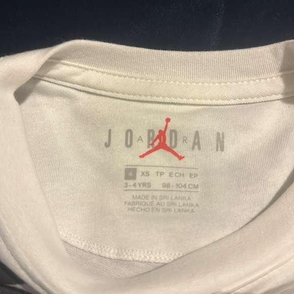 NWT Jordan
Little boys Short Sleeve MJ Flight MVP AOP T-Shirt - Picture 7 of 11